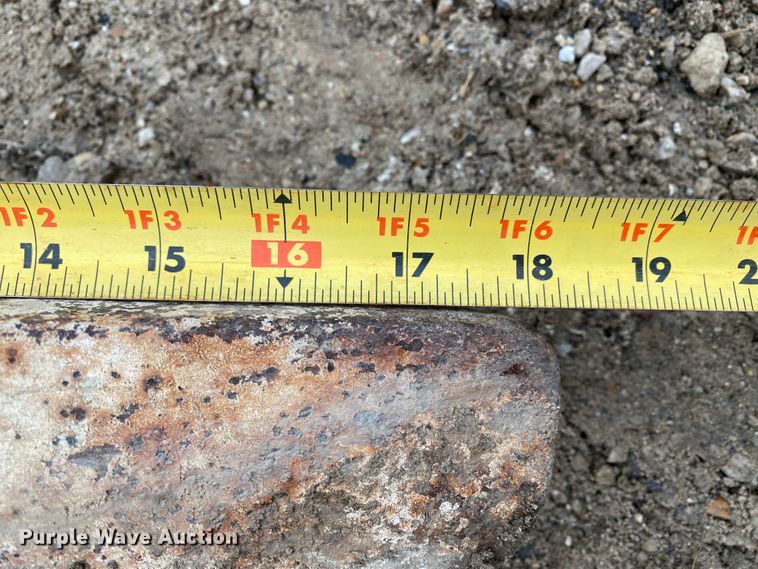 image for item HR9308 Excavator ripper tooth