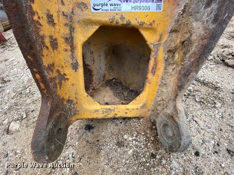 image for item HR9308 Excavator ripper tooth