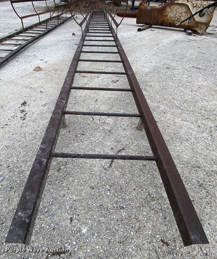 image for item HR9313 (2) Ladders
