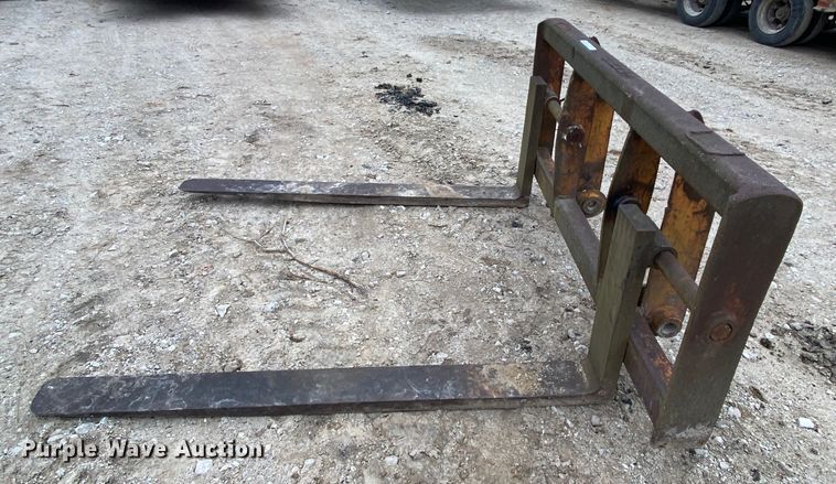 image for item HR9315 Pemberton forks