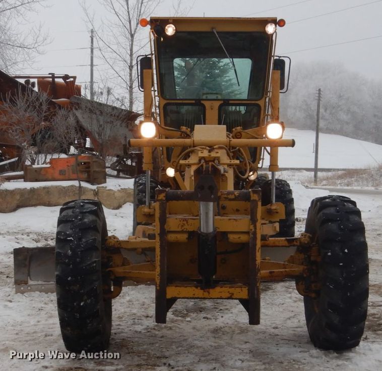 image for item HS9750 1982 Caterpillar 120G  motor grader