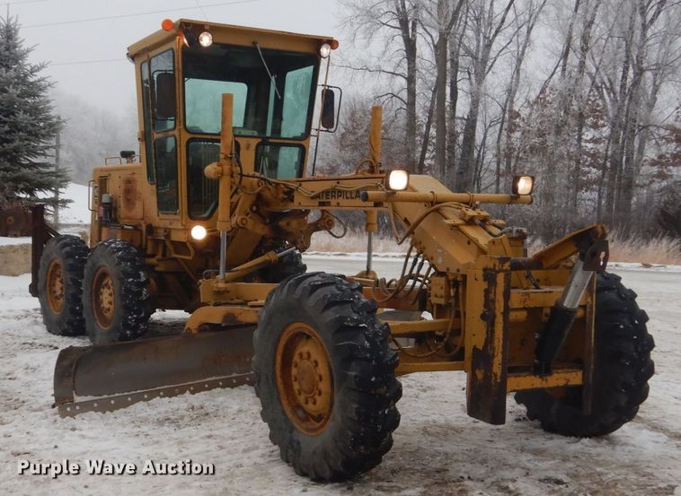 image for item HS9750 1982 Caterpillar 120G  motor grader