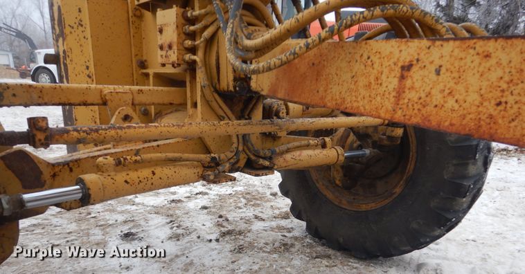 image for item HS9750 1982 Caterpillar 120G  motor grader