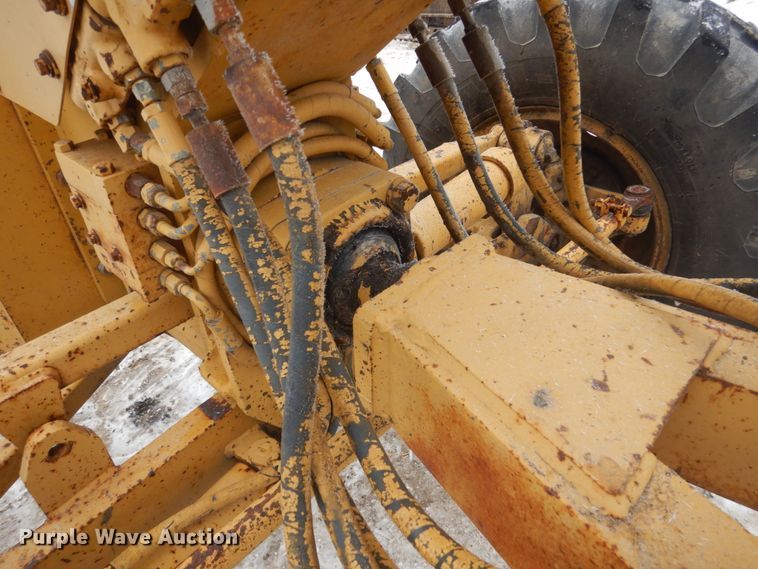 image for item HS9750 1982 Caterpillar 120G  motor grader