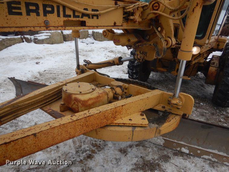 image for item HS9750 1982 Caterpillar 120G  motor grader