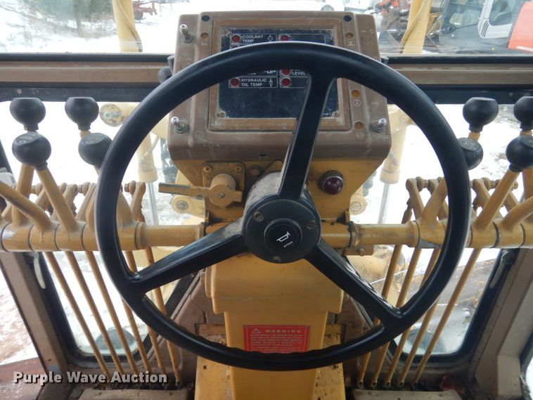 image for item HS9750 1982 Caterpillar 120G  motor grader