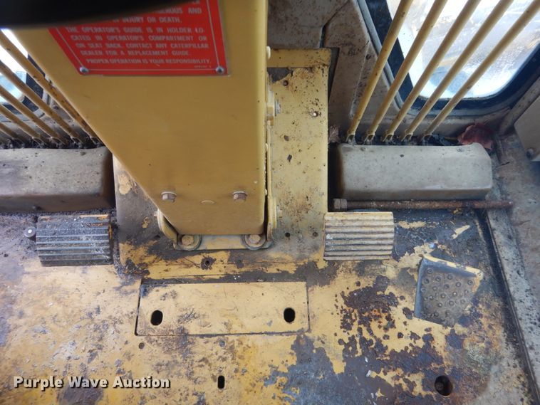 image for item HS9750 1982 Caterpillar 120G  motor grader