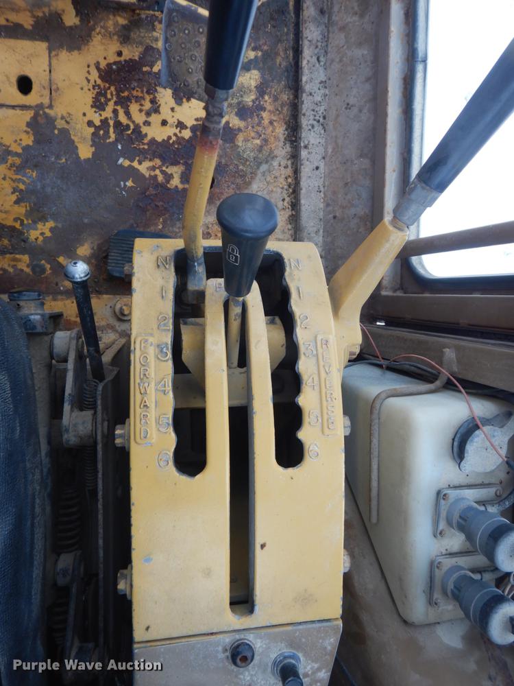 image for item HS9750 1982 Caterpillar 120G  motor grader