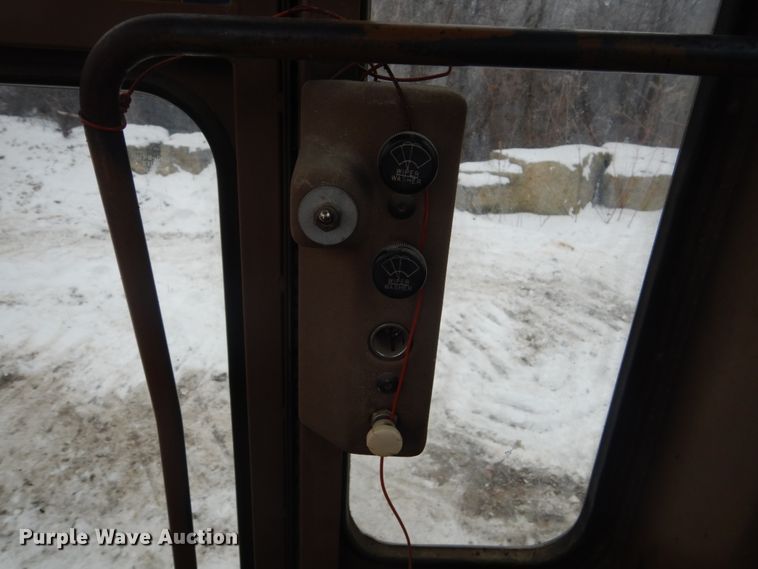 image for item HS9750 1982 Caterpillar 120G  motor grader