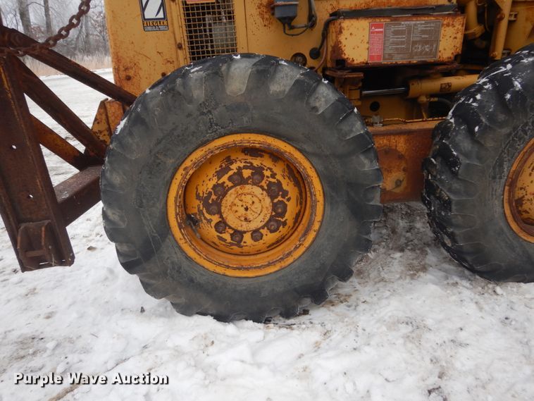 image for item HS9750 1982 Caterpillar 120G  motor grader