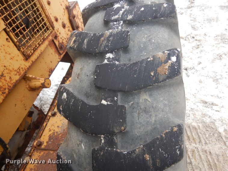 image for item HS9750 1982 Caterpillar 120G  motor grader