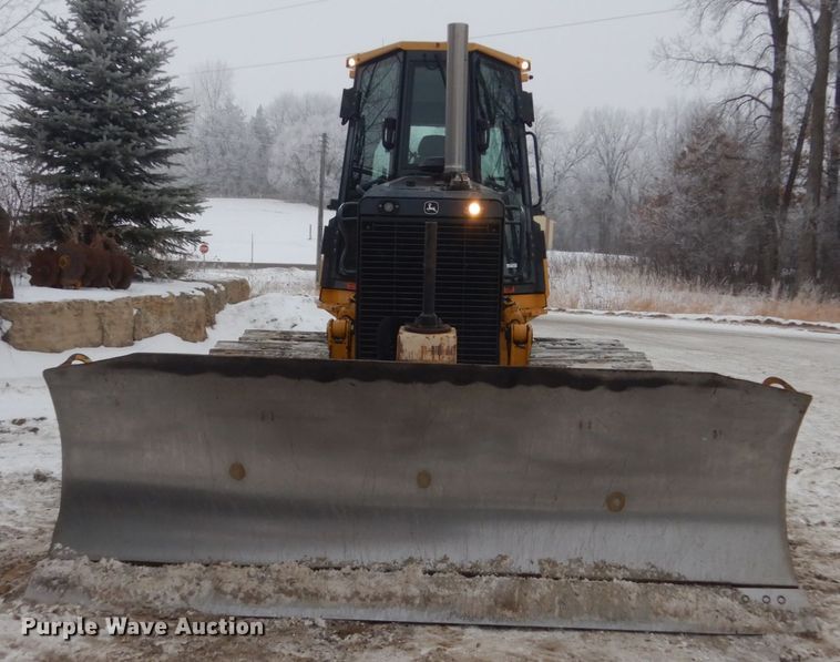 image for item HS9752 2011 John Deere 700J LGP  dozer