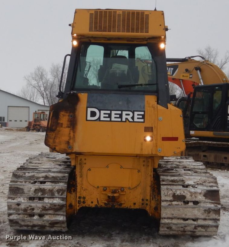 image for item HS9752 2011 John Deere 700J LGP  dozer