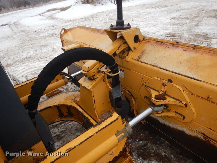 image for item HS9752 2011 John Deere 700J LGP  dozer