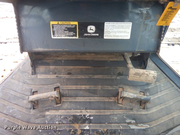 image for item HS9752 2011 John Deere 700J LGP  dozer