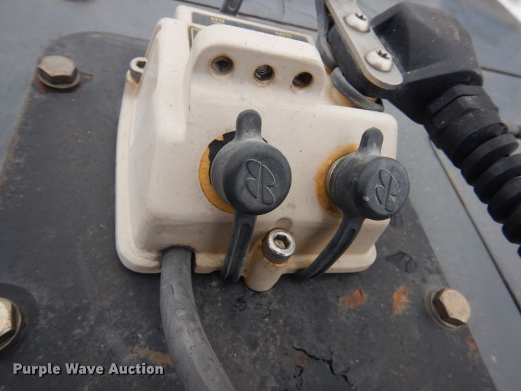 image for item HS9752 2011 John Deere 700J LGP  dozer