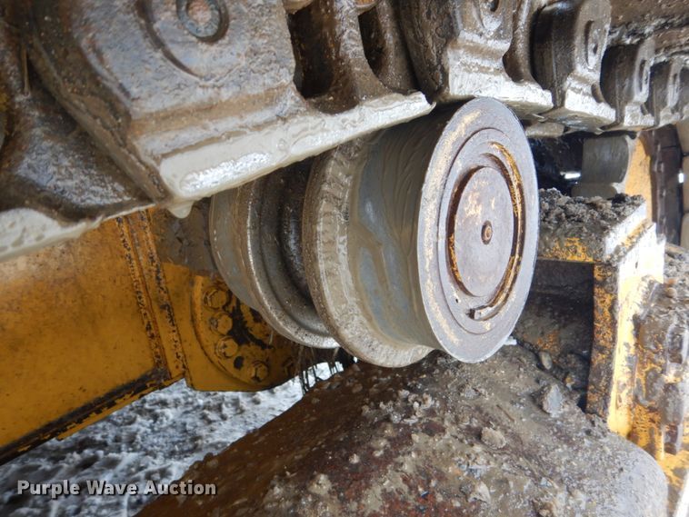 image for item HS9752 2011 John Deere 700J LGP  dozer