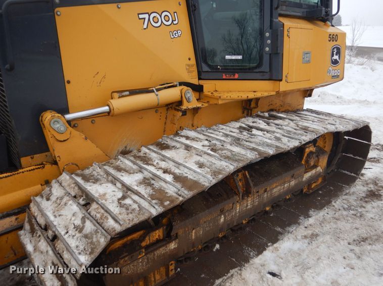 image for item HS9752 2011 John Deere 700J LGP  dozer