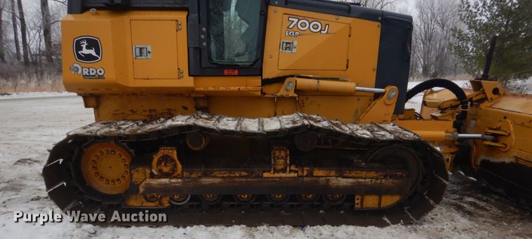 image for item HS9752 2011 John Deere 700J LGP  dozer