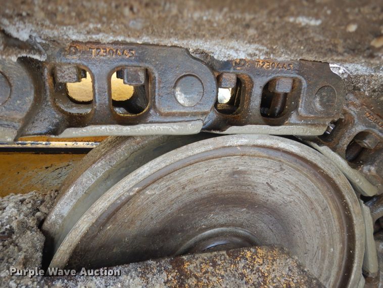 image for item HS9752 2011 John Deere 700J LGP  dozer