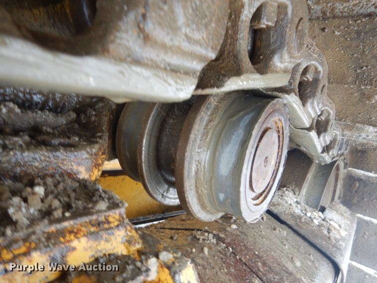 image for item HS9752 2011 John Deere 700J LGP  dozer