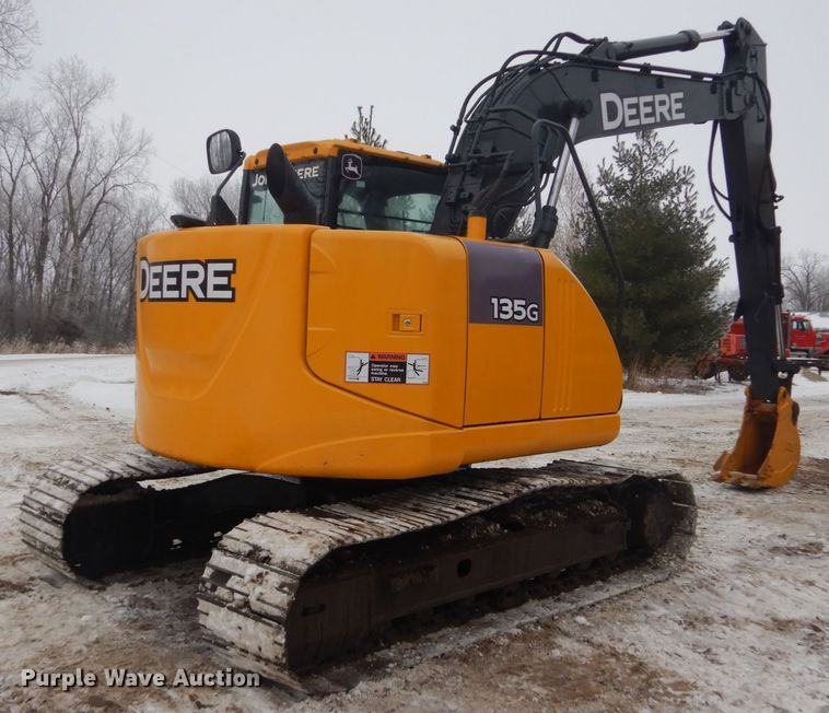 image for item HS9755 2014 John Deere 135G  excavator