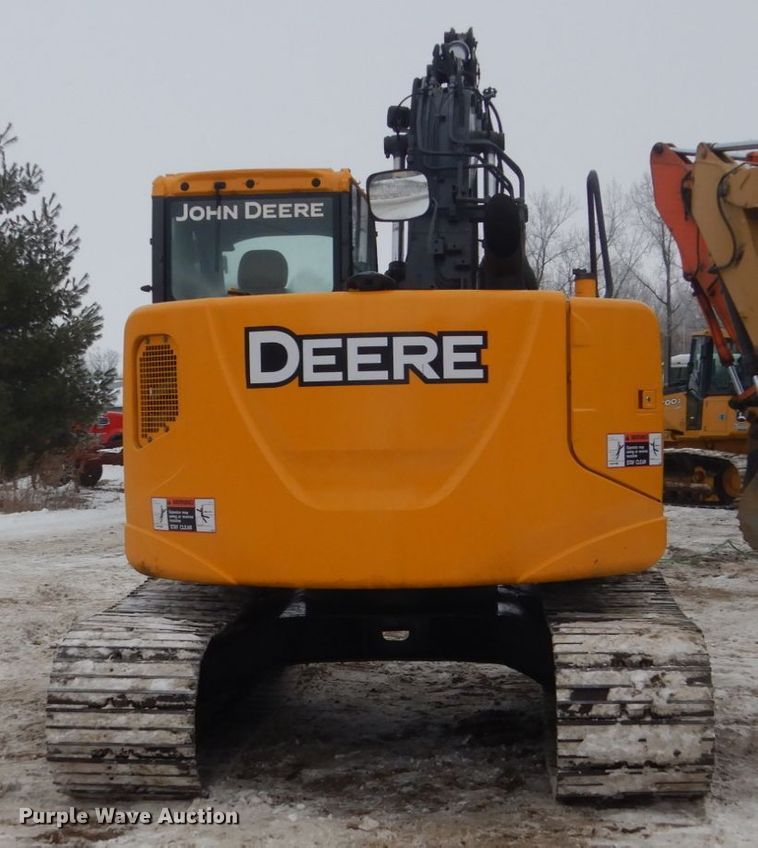 image for item HS9755 2014 John Deere 135G  excavator