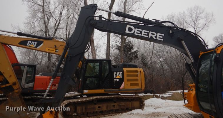 image for item HS9755 2014 John Deere 135G  excavator