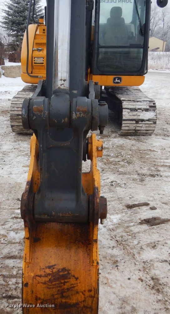 image for item HS9755 2014 John Deere 135G  excavator