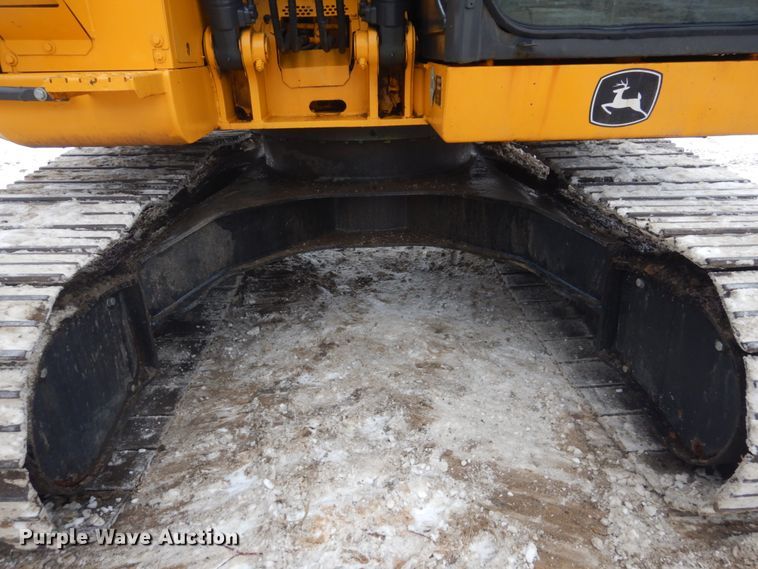 image for item HS9755 2014 John Deere 135G  excavator