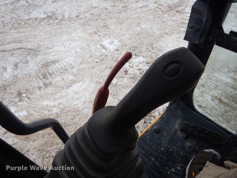 image for item HS9755 2014 John Deere 135G  excavator