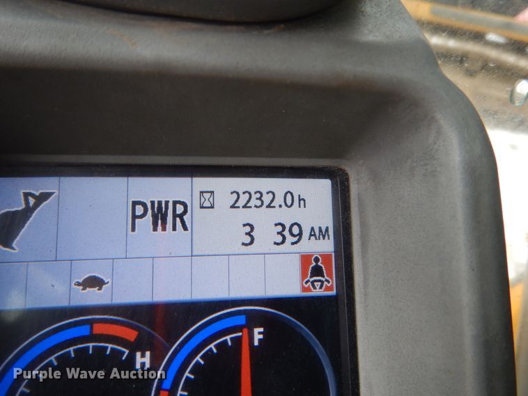 image for item HS9755 2014 John Deere 135G  excavator