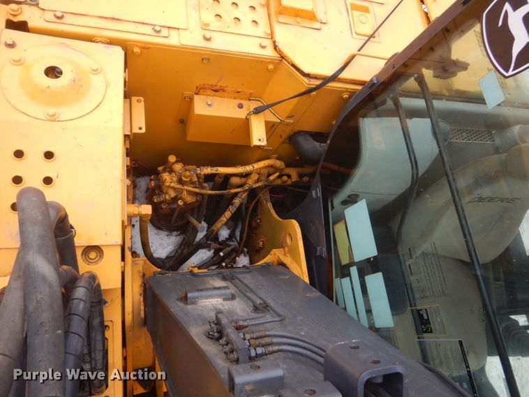 image for item HS9755 2014 John Deere 135G  excavator