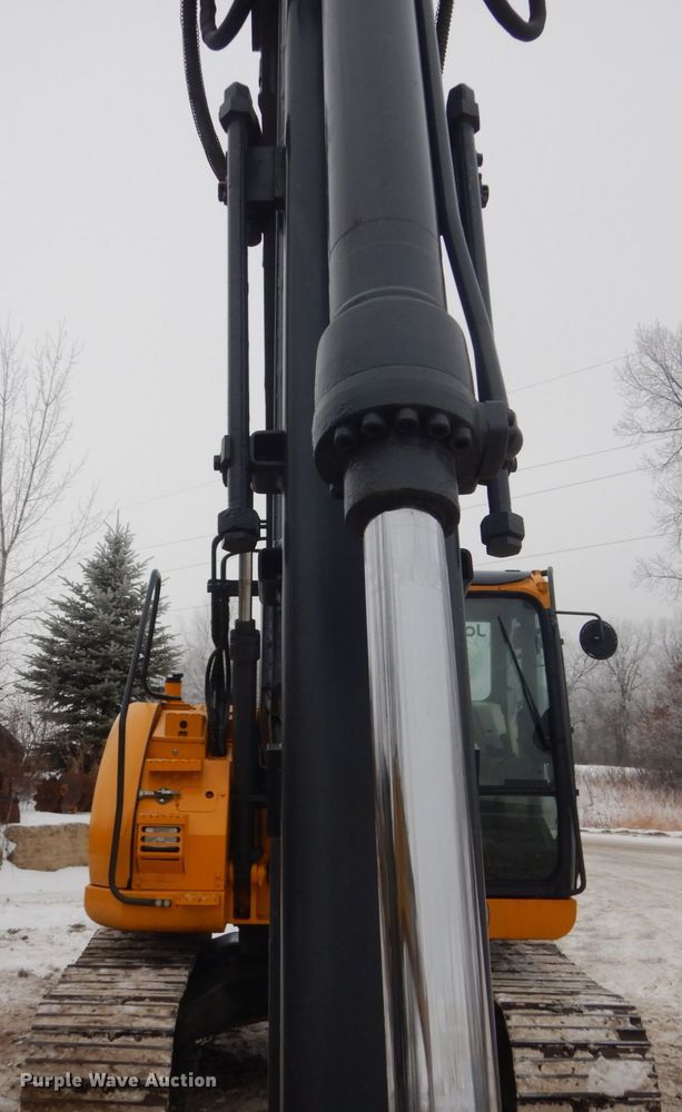 image for item HS9755 2014 John Deere 135G  excavator