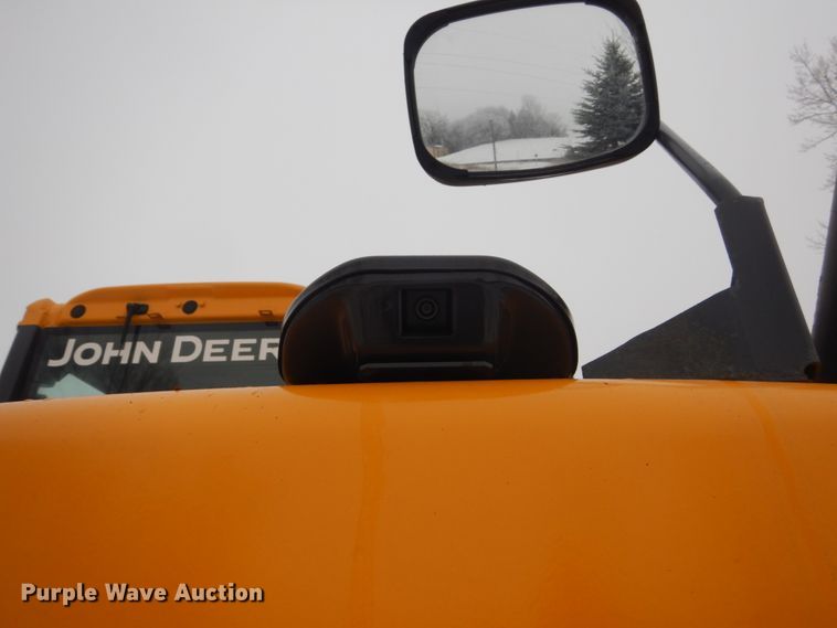 image for item HS9755 2014 John Deere 135G  excavator