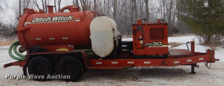 image for item HS9756 2009 Ditch Witch FX30  vacuum excavator