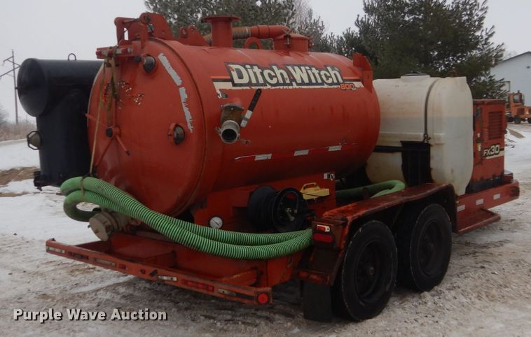 image for item HS9756 2009 Ditch Witch FX30  vacuum excavator
