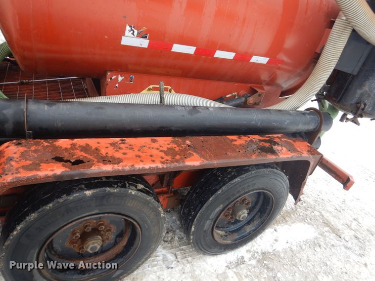 image for item HS9756 2009 Ditch Witch FX30  vacuum excavator