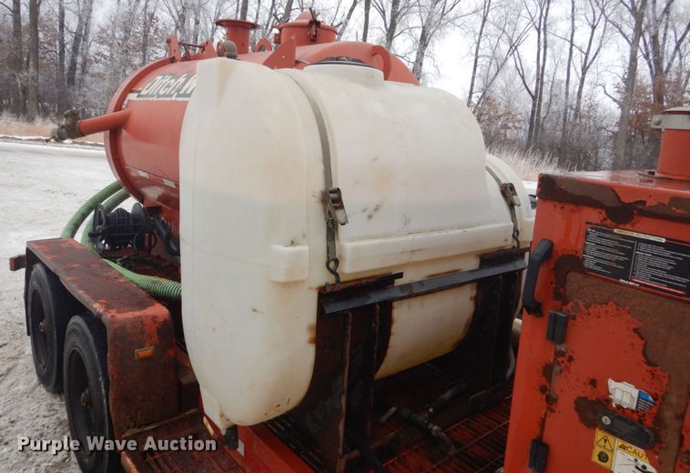 image for item HS9756 2009 Ditch Witch FX30  vacuum excavator