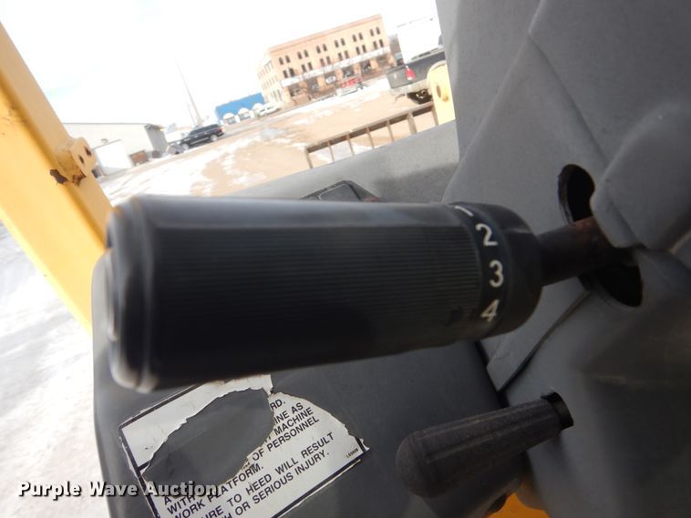 image for item HS9760 Gehl DL-6L  telehandler