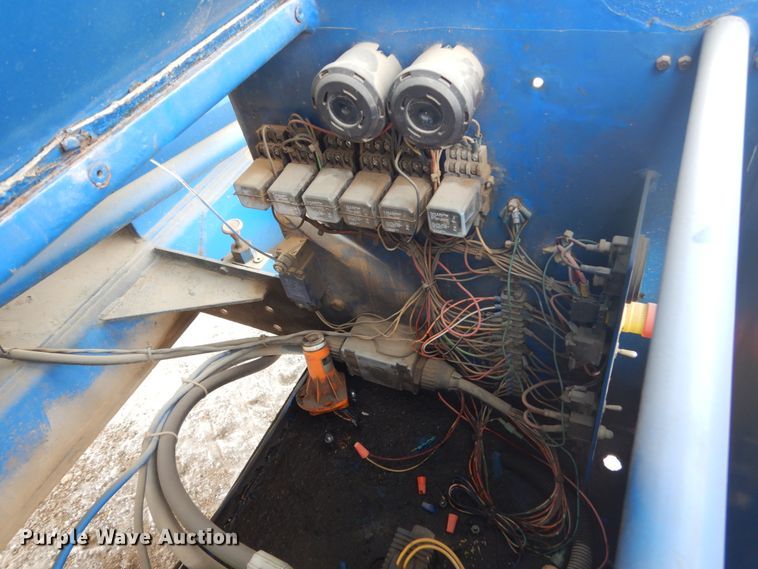 image for item HS9762 Up Right SL26RT  scissor lift