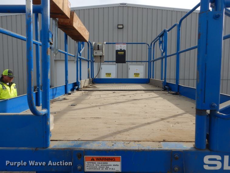 image for item HS9762 Up Right SL26RT  scissor lift