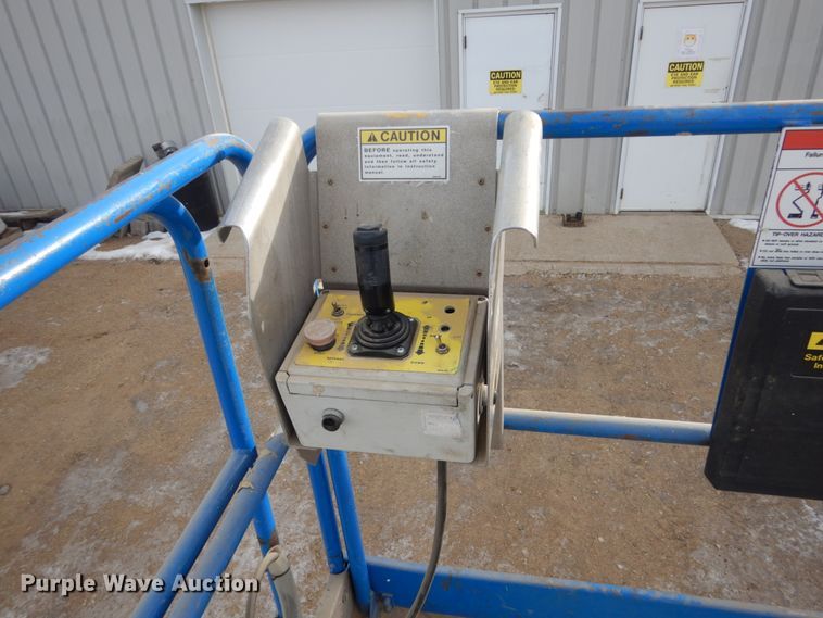 image for item HS9762 Up Right SL26RT  scissor lift