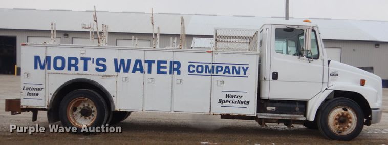 image for item HU9991 1999 Freightliner FL60  utility / service truck