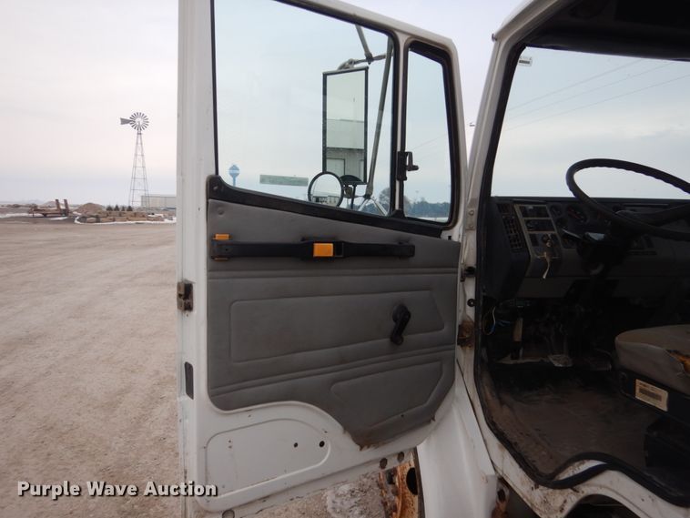 image for item HU9991 1999 Freightliner FL60  utility / service truck