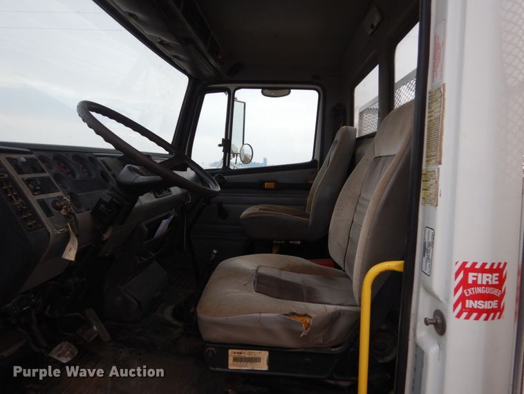 image for item HU9991 1999 Freightliner FL60  utility / service truck