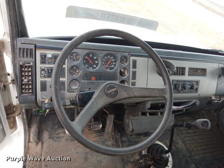 image for item HU9991 1999 Freightliner FL60  utility / service truck