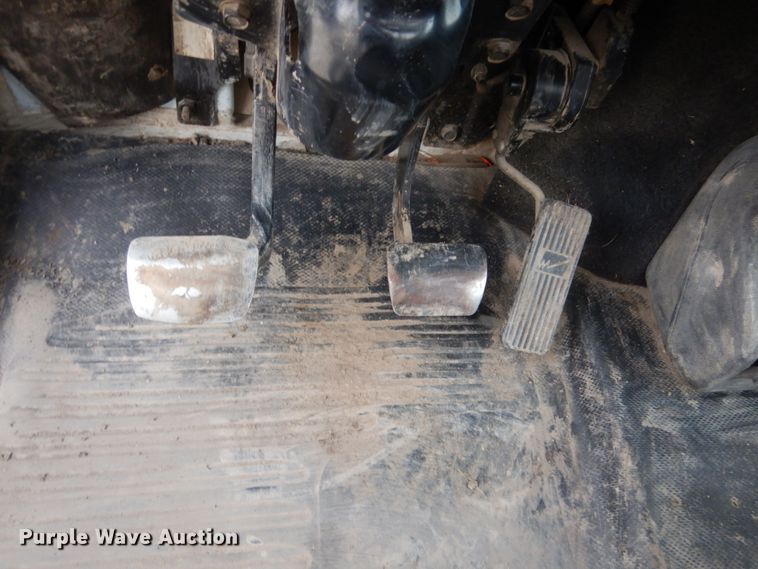 image for item HU9991 1999 Freightliner FL60  utility / service truck