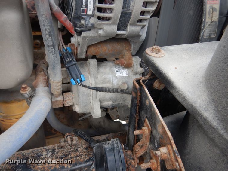 image for item HU9991 1999 Freightliner FL60  utility / service truck