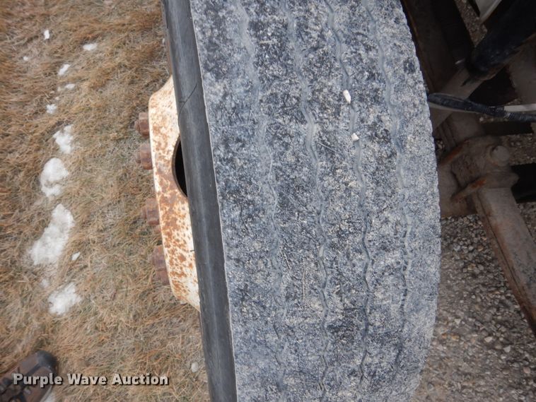 image for item HU9991 1999 Freightliner FL60  utility / service truck